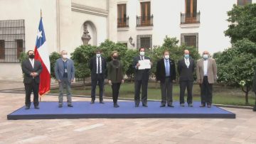2902920-04 FIRMA ACUERDO GOBIERNO CAMIONEROS 08 (1)