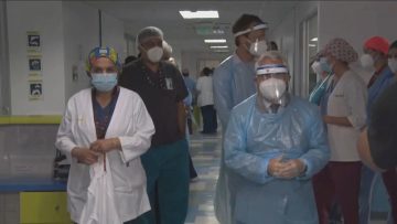 161020-10 MINISTRO PARIS VISITA PACIENTES COVID 01