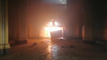 181020-05 INCENDIO IGLESIA CARABINEROS (1)