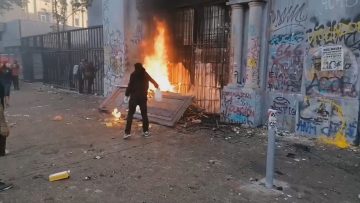 181020-10 ASI COMIENZA INCENDIO DE PARROQUIA DE LA ASUNCIÓN