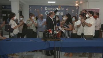 231220-07 ALBERTO UNDURRAGA INSCRIBE PRE CANDIDATURA PRESIDENCIAL EN LA DC 05