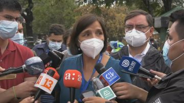 300121-10 DIRECTORA SERVICIO SALUD _ETROPOLITANO INCENDIO HOSPITAL SAN BORJA 02