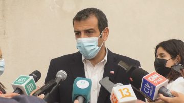 110521-12 VOCERIA MINISTRO DELGADO 03