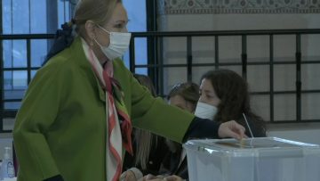 130621-06 VOTACIÓN CECILIA MOREL 03