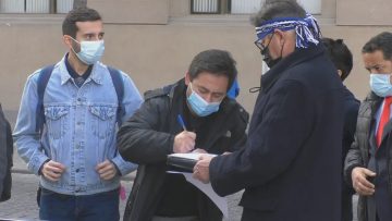 180621-04 MIGUEL BUSTAMANTE ENTREGA CARTA EN LA MONEDA 3