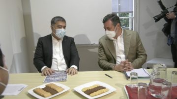 110821-06 SEBASTÍAN SICHEL SE REÚNE CON MARIO DESBORDES 03