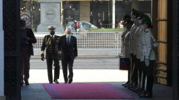 181021-01 PRESIDENTE SEBASTIAN PIÑERA LLEGA AL PALACIO DE LA MONEDA 1