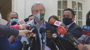 161121-02 JOSE ANTONIO KAST SE REUNE CON LA CPC 02