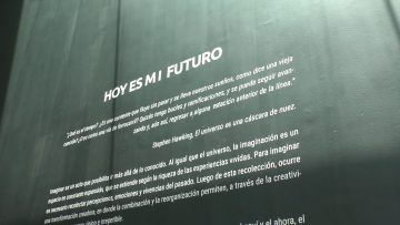 251121-06 EXPOSICION HOY ES MI FUTURO EN LA SALA DE ARTES CCU 1