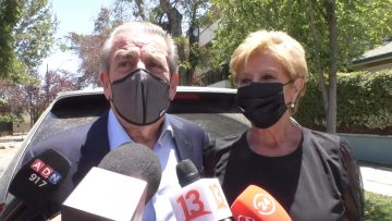 210122-11 DECLARACIONES EX PRESIDENTE FREI Y ESPOSA POR MUERTE DE LEONOR OYARZÚN 02