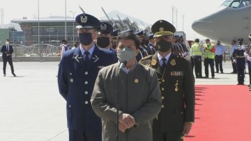 100322-07 LLEGADA PRESIDENTE PERUANO 05