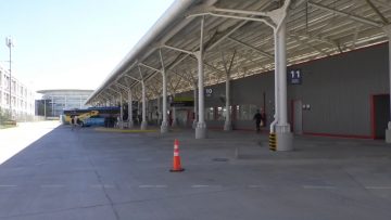 240322-03 INAUGURAN ESTACIÓN PARA 26 BUSES EN EL AEROPUERTO DE SANTIAGO 012