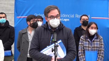 040422-06 PUNTO DE PRENSA SEREMI DE SALUD LOS LAGOS POR MARISCOS CONTAMINADOS 01