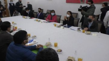 190422-03 AMCAM SE REÚNE CON AUTORIDADES DE GOBIERNO 06