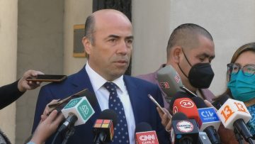 280422-04 DECLARACIONES DEL CONTRALOR GENERAL DE LA REPÚBLICA, JORGE BERMÚDEZ, EN LA MONEDA 01