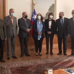 130522-01 MINISTRA DE RELACIONES EXTERIORES SE REÚNE CON EL CONSEJO DE EX CANCILLERES 01