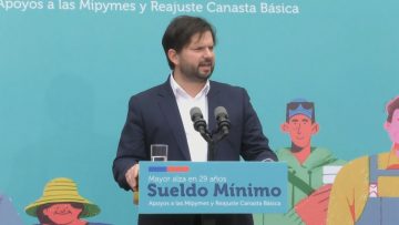 230522-05 CEREMONIA DE PROMULGACIÓN DE LA LEY QUE REAJUSTA EL SUELDO MÍNIMO 06