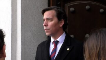 250522-02 DIPUTADO UDI CRISTIÁN LABBÉ ENTREGA UNA CARTA DIRIGIDA AL PRESIDENTE GABRIEL BORIC Y A LA MINISTRA DE SALUD 03