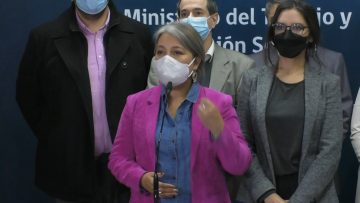 020622-08 LAS MINISTRAS SECRETARIA GENERAL DE GOBIERNO Y DEL TRABAJO Y PREVISIÓN SOCIAL LANZAN EL SELLO 40 HORAS 02
