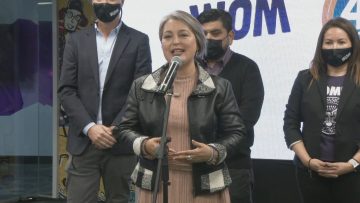 030622-05 MINISTRA DEL TRABAJO ENTREGA LA CERTIFICACIÓN “SELLO 40 HORAS” A LA EMPRESA WOM 04