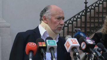 160622-13 PUNTO DE PRENSA SENADOR IVÁN FLORES 01