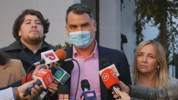 040722-26 PUNTO DE PRENSA UDI 04