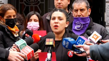 250722-02 LA CASA DEL APRUEBO RECIBE A GRUPOS Y EXPERTAS-OS QUE SE DEDICAN A REIVINDICAR EL DERECHO A LA VIVIENDA 09 (1)