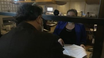 280722-03 ABOGADOS ACUSAN COMPRA VÍA TRATO DIRECTO DE 900 MIL TEXTOS CONSTITUCIONALES 02