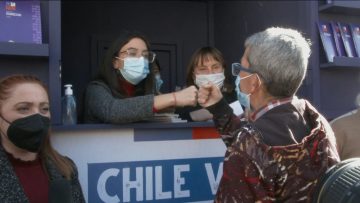 100822-07 MINISTRA VALLEJO INAUGURA KIOSKO CHILE VOTA INFORMADO 01