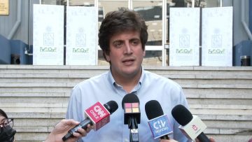 230822-08 DIPUTADO DIEGO SCHALPER SE HACE EL TEST DE DROGAS 01