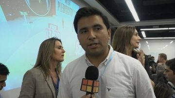 040922-40 CLAUDIO SALINAS 03