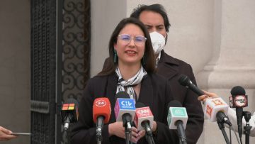 220922-07 PUNTO DE PRENSA ALCALDESA DE SANTIAGO EN LA MONEDA 08 (1)