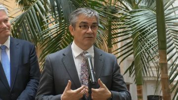 230922-02 MINISTRO DE HACIENDA TRAS PARTICIPAR EN FORO ESTUDIO ECONÓMICO DE CHILE 2022 DE LA OCDE 20