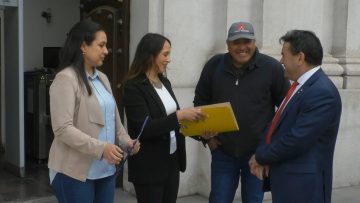 290922-10 DIPUTADAS RN ENTREGAN CARTA A LA MONEDA 07 (1)