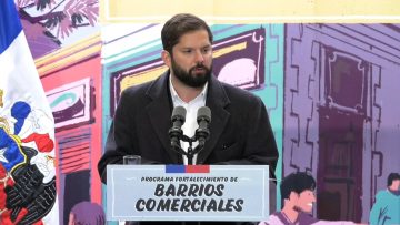 051022-07 PRESIDENTE BORIC EN BARRIO FRANKLIN 07