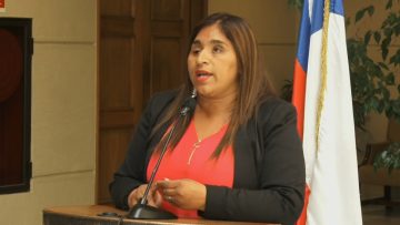 181022-10 PUNTO DE PRENSA SENADORA FABIOLA CAMPILLAI 02