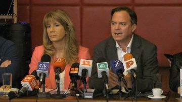 271022-06 SENADORES RINCÓN Y WALKER RENUNCIAN A LA DC 16