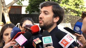 061122-V04 DECLARACIONES DIPUTADO RAÚL SOTO TRAS ENCUENTRO OFICIALISTA 04