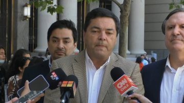 181122-02 DIPUTADOS UDI ENTREGAN CARTA EN LA MONEDA 03