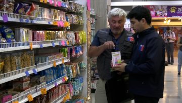 241122 – 03 SEREMI DE SALUD RM FISCALIZA VENTA DE PRODUCTOS Y ALIMENTOS QUE NO CUMPLEN NORMATIVA SANITARIA 06