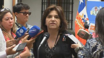 071222-04 PUNTO DE PRENSA MINISTRA ANA LYA URIARTE 04