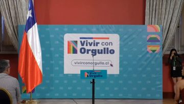 071222-11 LANZAMIENTO DE LA CAMPAÑA LGTBIQA VIVIR CON ORGULLO 01
