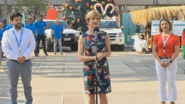 161222-02 CARAVANA DE VHÍCULOS REPARTIRÁ REGALOS PARA NIÑAS Y NIÑOS DE PROVIDENCIA 07 (2)
