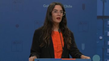 231222-06 PUNTO DE PRENSA MINISTRA CAMILA VALLEJO (02)
