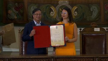 090123-09 LA ALCALDESA DE SANTIAGO RECIBE AL PRESIDENTE DE LA REPÚBLICA DE COLOMBIA PARA DECLARARLO HUÉSPED ILUSTRE 19