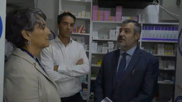 160123-02 MINISTRA DE SALUD Y DIRECTOR DE FONASA VISITAN FARMACIA ADSCRITA AL CONVENIO DE MEDICAMENTOS 09