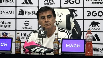 100223DEP02 CONFERENCIA DE PRENSA DE GUSTAVO QUINTEROS, DT DE COLO-COLO01