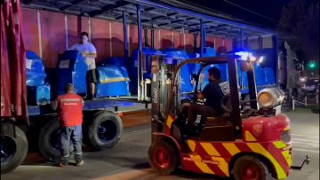 18022306 16ª COMPAÑÍA DEL CUERPO DE BOMBEROS DE SANTIAGO ENTREGA AYUDA PARA LA REGIÓN DEL ÑUBLE (03)