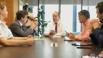 22022304 DIRECTIVAS DE RN, LA UDI Y EVÓPOLI, SE REÚNEN CON EL FISCAL NACIONAL02 (1)