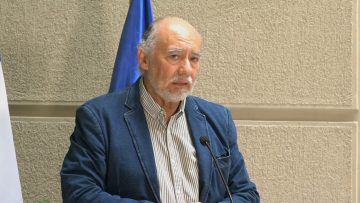 240223C01 PUNTO DE PRENSA SENADOR FLORES 01